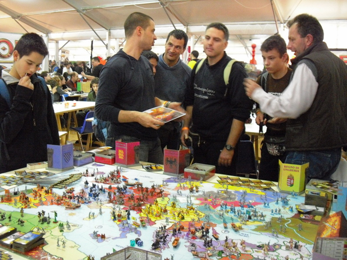MedioEvo_Universalis_LUCCACOMICS_2008_04.jpg