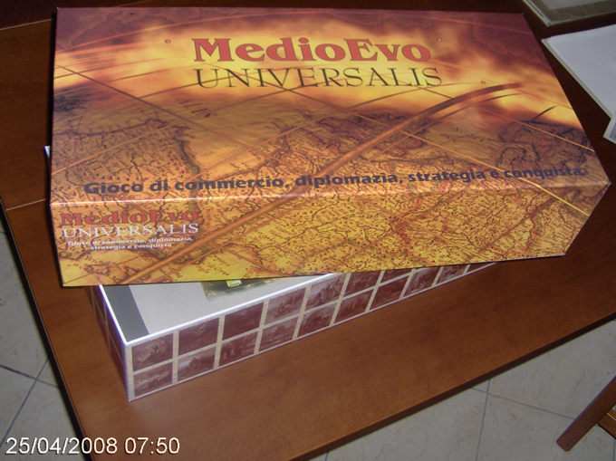 MedioEvo_Universalis_assemblaggio_scatola_2008_20.jpg